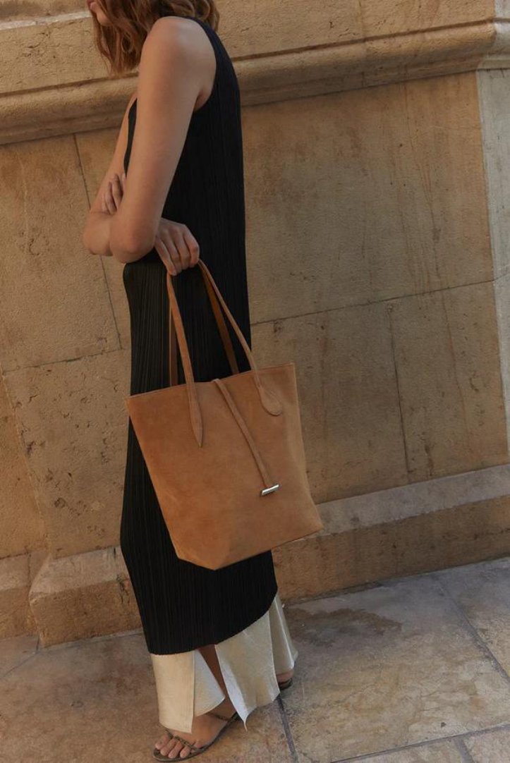 NB25-P10 Tote Bag (suede) product photo