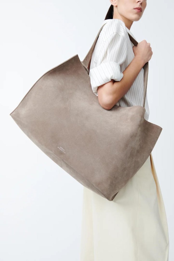 NB25-P27 Hobo Bag (suede) product photo