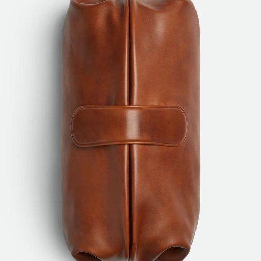 NB25-P33 Clutch (leather) catalogue view 2