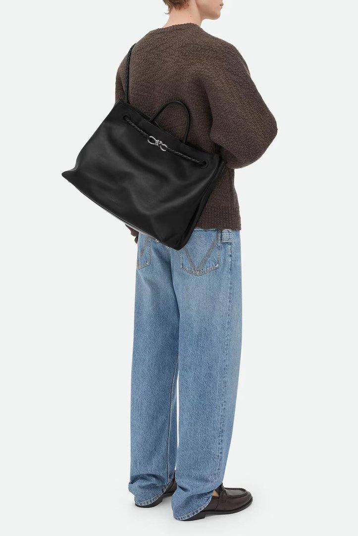 NB25-P38 Tote Bag (leather) product photo