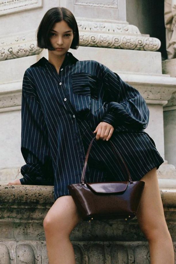 NB25-P25 Shoulder Bag (leather) catalog reference