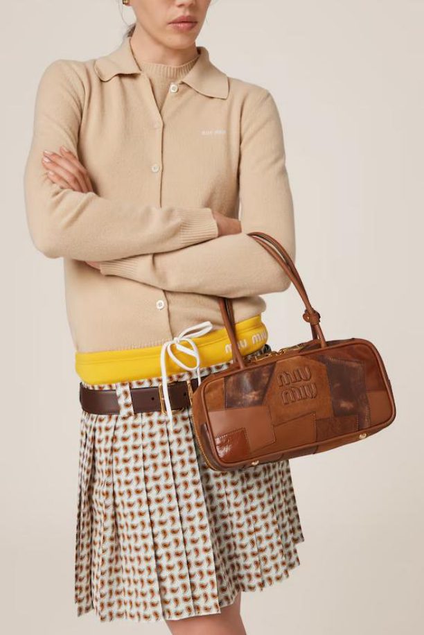 NB25-P06 Top-Handle Bag (suede) catalog reference